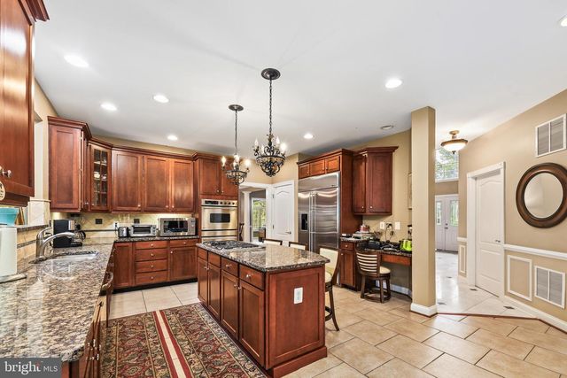 40890 BEECHNUT RD, Leesburg, VA 20175