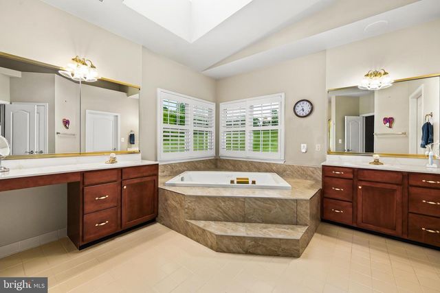 40890 BEECHNUT RD, Leesburg, VA 20175