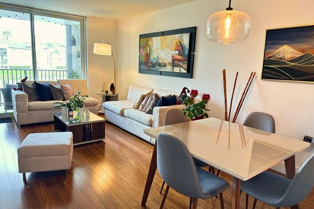 4350 NW 107th Ave 202-2, Doral, FL 33178