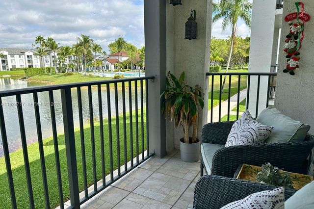 4350 NW 107th Ave 202-2, Doral, FL 33178