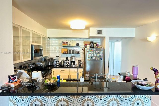 4350 NW 107th Ave 202-2, Doral, FL 33178