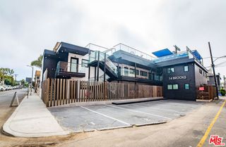 14 Brooks Avenue, Venice, CA 90291