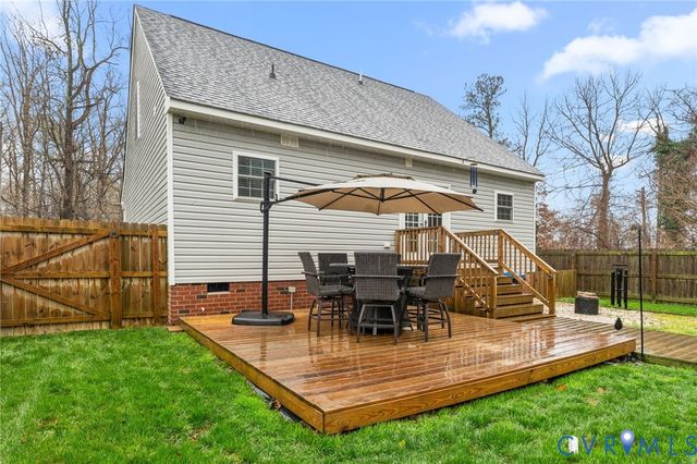 200 Fort St, West Point, VA 23181