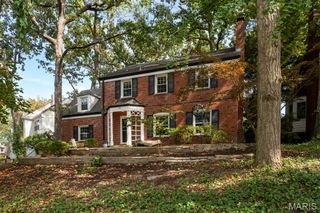 734 Brittany Lane, University City, MO 63130