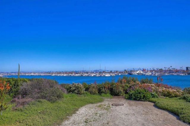 2980 Nichols St, San Diego, CA 92106