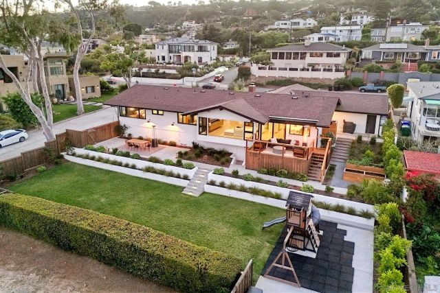 2980 Nichols St, San Diego, CA 92106