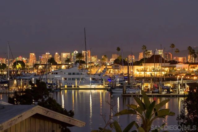 2980 Nichols St, San Diego, CA 92106