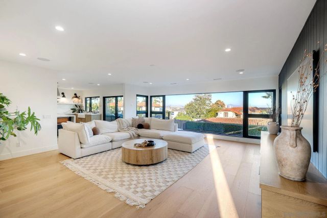 2980 Nichols St, San Diego, CA 92106