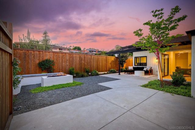 2980 Nichols St, San Diego, CA 92106