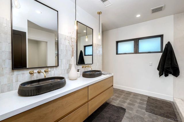 2980 Nichols St, San Diego, CA 92106