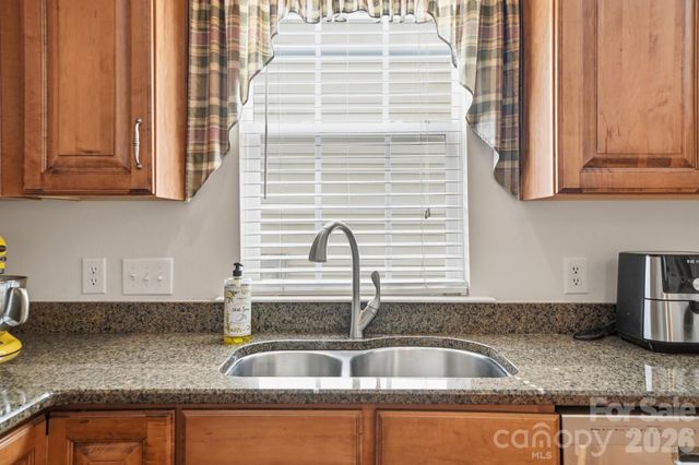 6319 Highland Commons Road, Charlotte, NC 28269