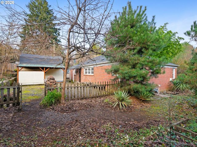 13635 Sw HALL Blvd, Portland, OR 97223