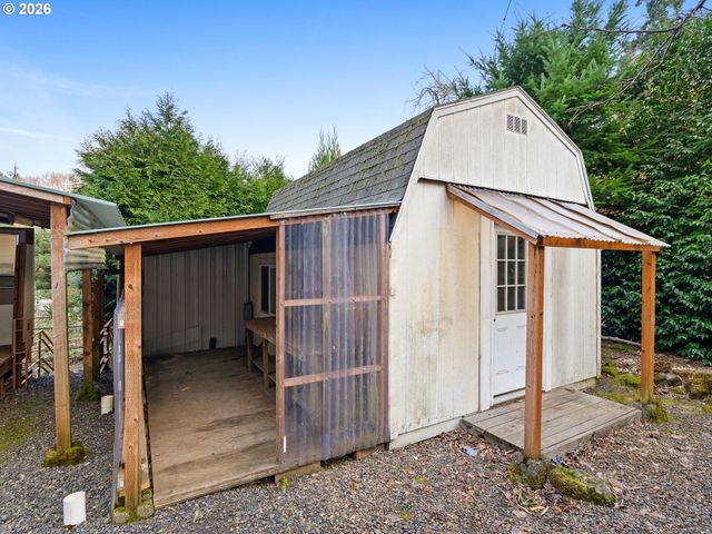 13635 Sw HALL Blvd, Portland, OR 97223