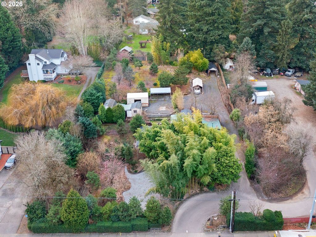 13635 Sw HALL Blvd, Portland, OR 97223