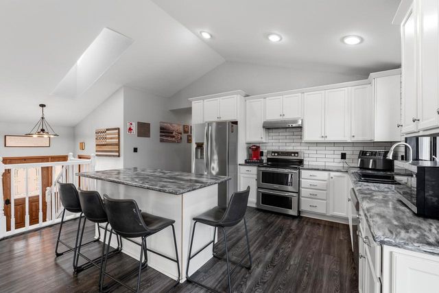 210 Dream Catcher DRIVE, Kewaskum, WI 53040