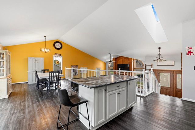 210 Dream Catcher DRIVE, Kewaskum, WI 53040