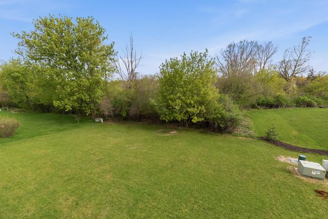 210 Dream Catcher DRIVE, Kewaskum, WI 53040