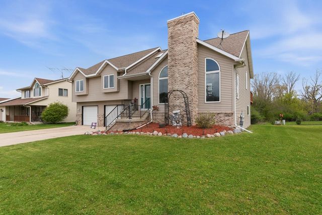 210 Dream Catcher DRIVE, Kewaskum, WI 53040