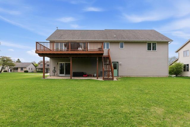 210 Dream Catcher DRIVE, Kewaskum, WI 53040