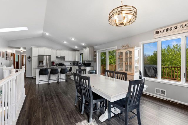 210 Dream Catcher DRIVE, Kewaskum, WI 53040