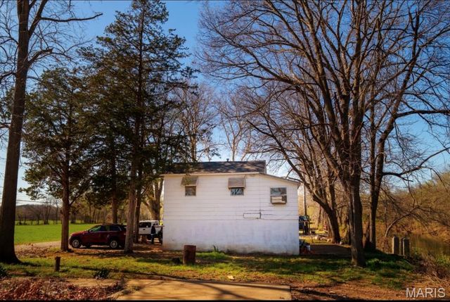 7030 Stovesand Road, Cedar Hill, MO 63016