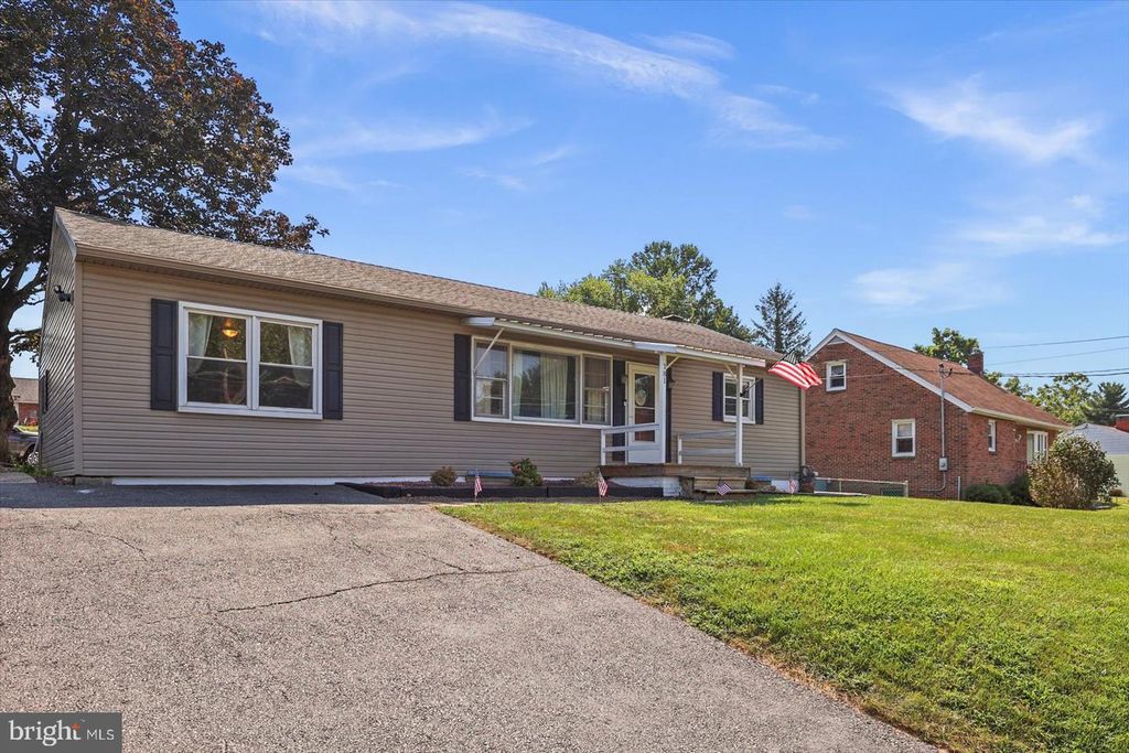 181 FRYSVILLE RD, York, PA 17406