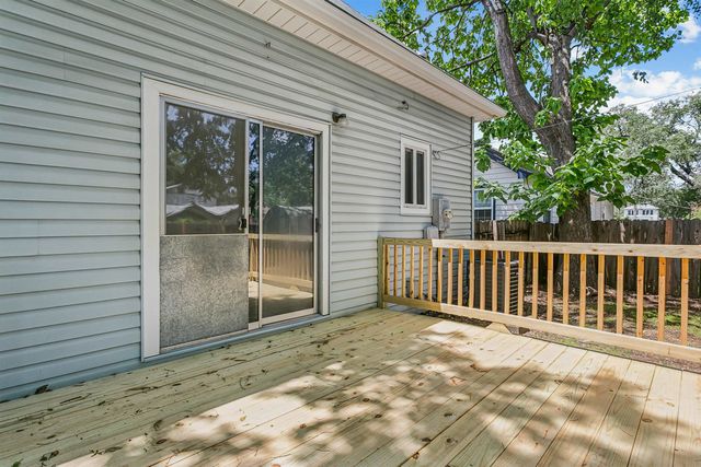 132 S Green, Wichita, KS 67211