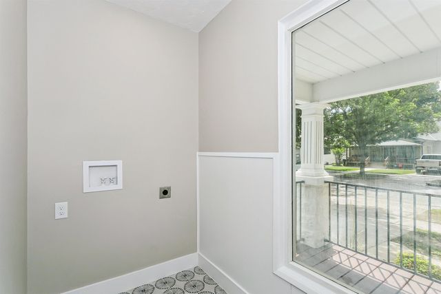 132 S Green, Wichita, KS 67211