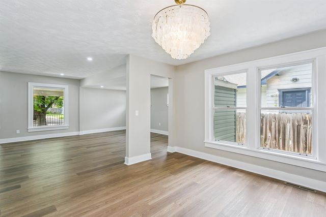 132 S Green, Wichita, KS 67211