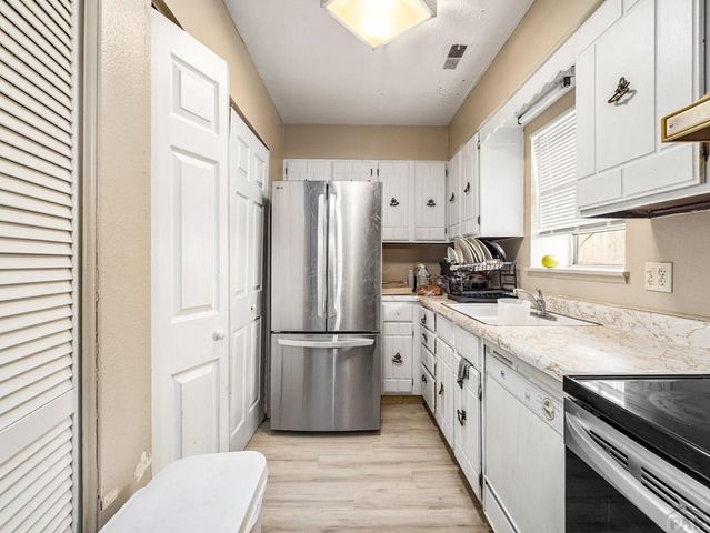 3223-3225 Baltimore Ave, Pueblo, CO 81008