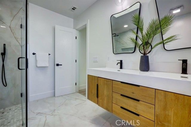 3738 Gondar, Long Beach, CA 90808