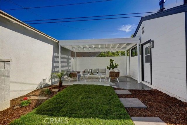 3738 Gondar, Long Beach, CA 90808