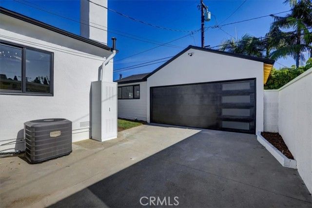 3738 Gondar, Long Beach, CA 90808