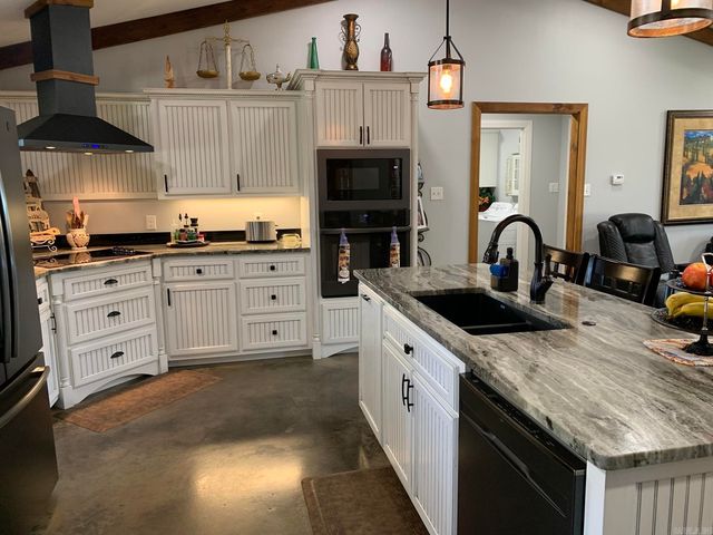 1544 Sweeden Road, Russellville, AR 72802