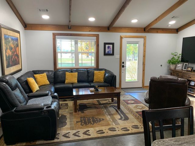 1544 Sweeden Road, Russellville, AR 72802