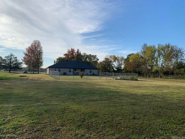 1544 Sweeden Road, Russellville, AR 72802