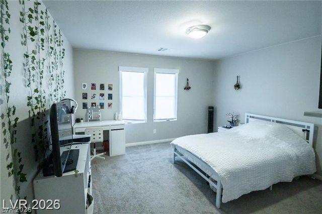 8525 Silver Coast Street, Las Vegas, NV 89139