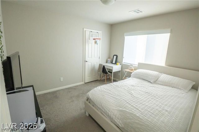 8525 Silver Coast Street, Las Vegas, NV 89139