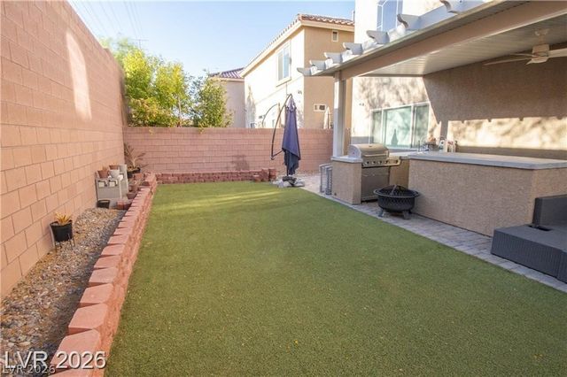 8525 Silver Coast Street, Las Vegas, NV 89139