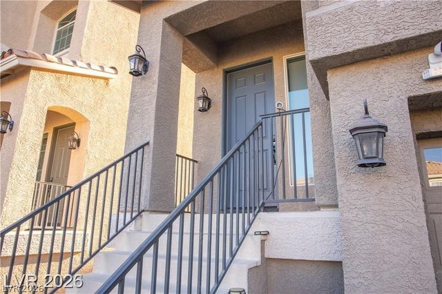 8525 Silver Coast Street, Las Vegas, NV 89139