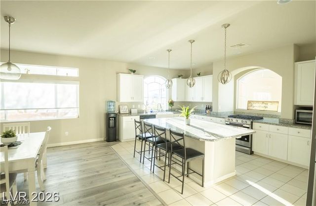 8525 Silver Coast Street, Las Vegas, NV 89139