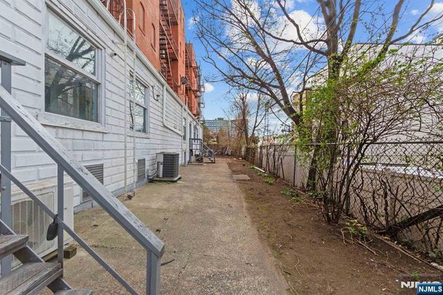 3027 John F Kennedy Boulevard 2, Jersey City, NJ 07306