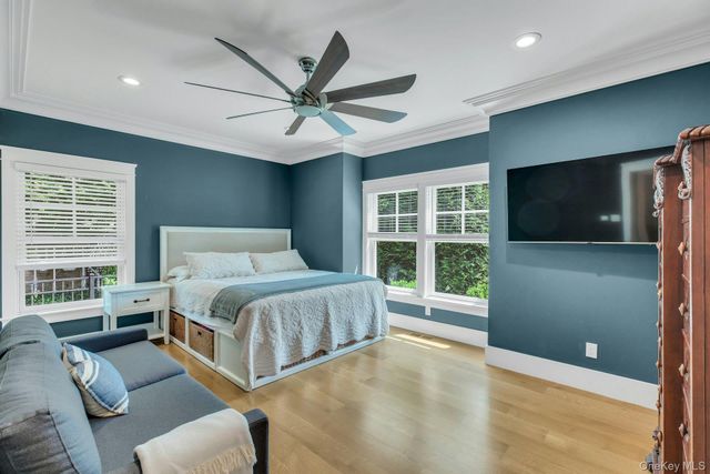 120 Cambon Avenue, Saint James, NY 11780