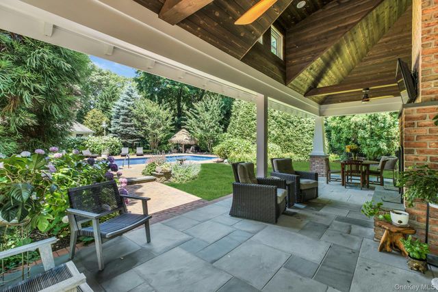 120 Cambon Avenue, Saint James, NY 11780