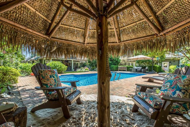 120 Cambon Avenue, Saint James, NY 11780