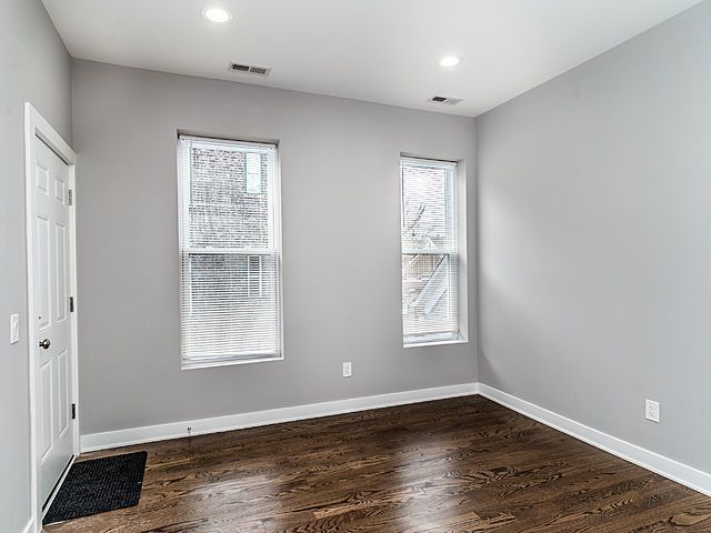 2246 S Whipple Street 3R, Chicago, IL 60623