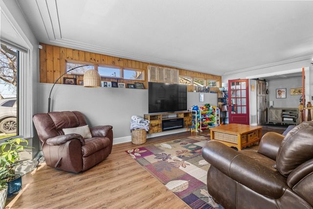 413 13th Ave. NE, Minot, ND 58703