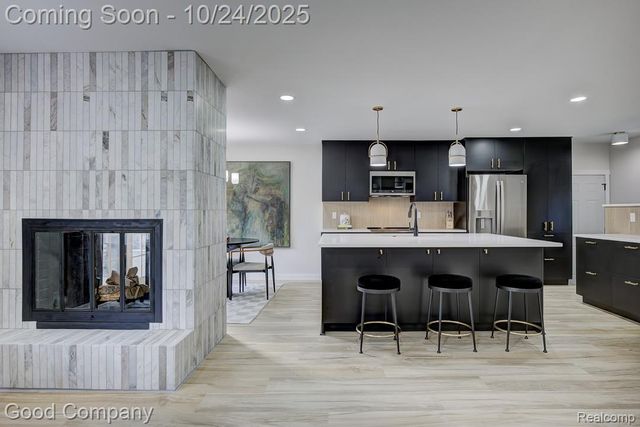 2991 Lanergan Drive, Troy, MI 48084