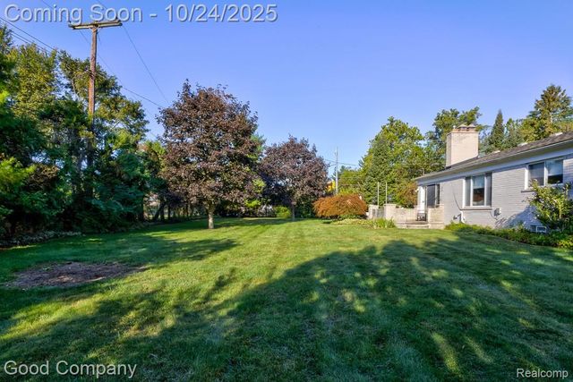 2991 Lanergan Drive, Troy, MI 48084
