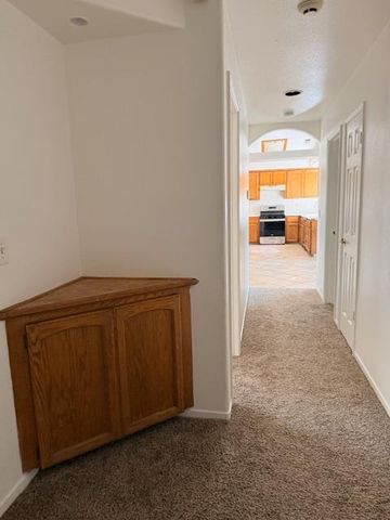 718 Gamay Avenue, Madera, CA 93637